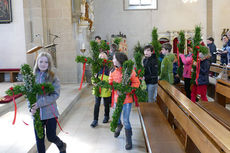 Palmsontag in Naumburg - Beginn der Heiligen Woche (Foto: Karl-Franz Thiede)